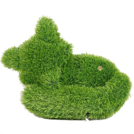RENARD couché en pelouse synthétique 31 cm de face