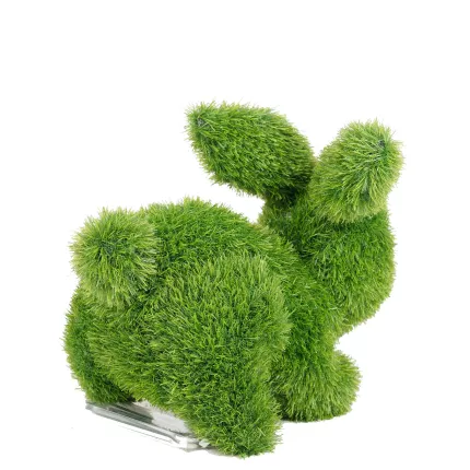 LAPIN en gazon synthétique 35 cm de dos