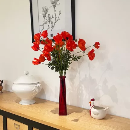 mise en situation COQUELICOT artificiel 3 fleurons 65 cm orange rouge sur buffet salon