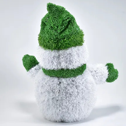BONHOMME DE NEIGE en gazon artificiel vu de dos