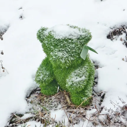 OURSON en gazon artificiel 38 cm sous la neige
