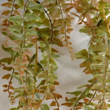 FOUGERE artificielle chute plastique 80 cm - feuilles détails