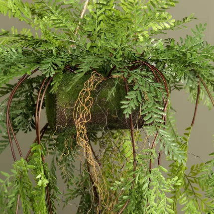 Suspension fougère 108 cm sur fausse bûche de bois - détail