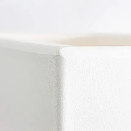 pot cube Strevi   30 à 50 cm blanc - détail matière