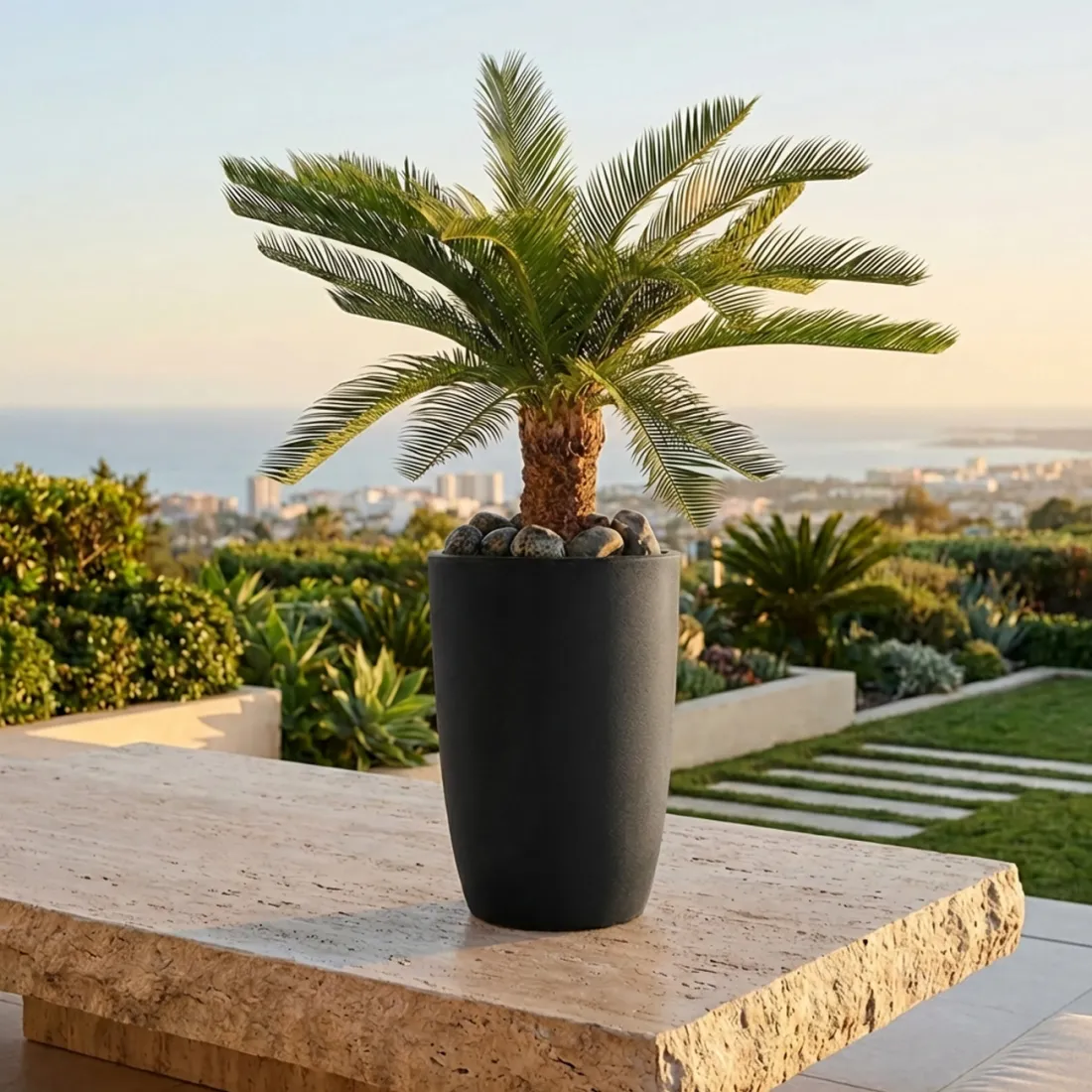 pot METI 45 ou 60 cm - gris anthracite en situation
