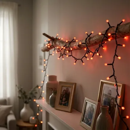 décoration intérieure avec guirlande lumineuse led cerise rouge