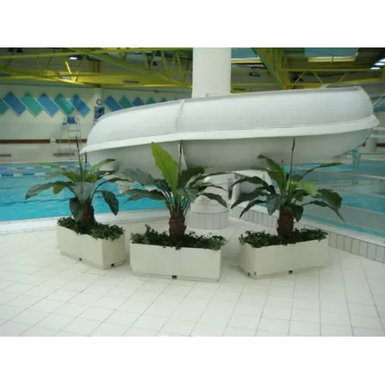 ANTHURIUM artificiel JUNGLE KING  80 et 130 cm autour d'une piscine intérieur